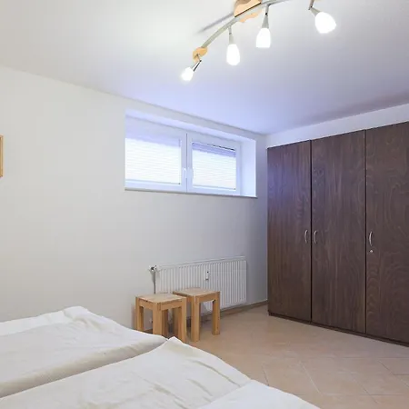 Elbsegler, 3 Apartman