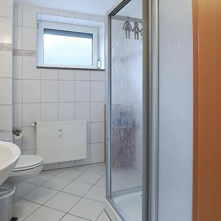 Elbsegler, 3 *